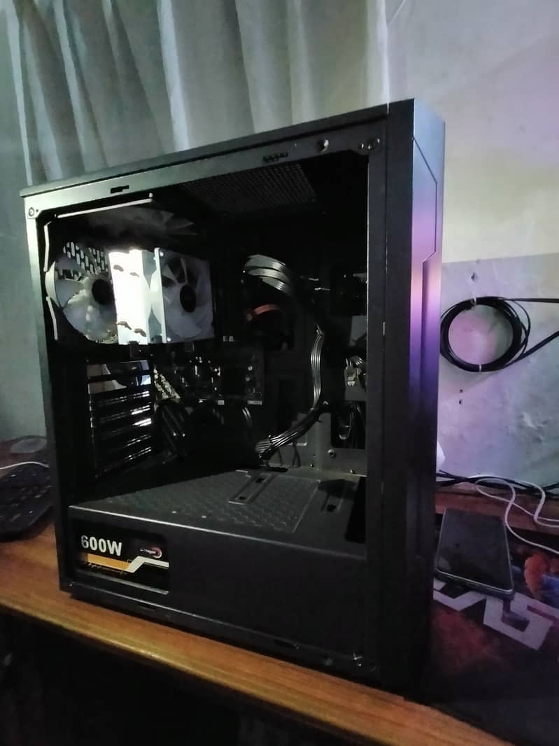 PC for Sale – Mint Condition, i5-6600 8