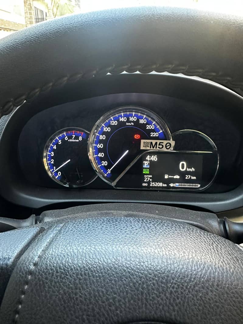 Toyota Yaris 2022 ActivX push start 8