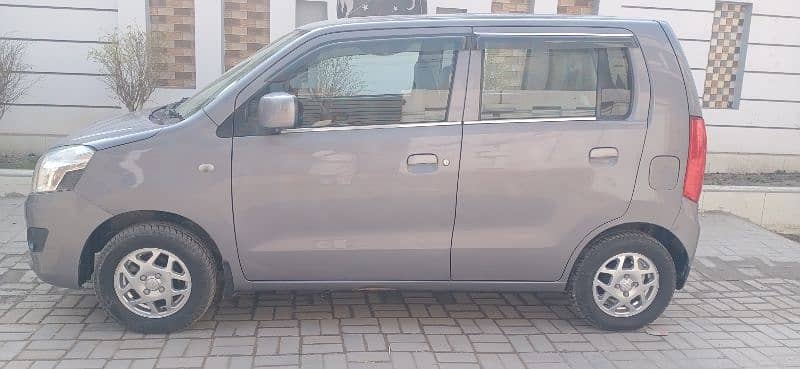 Suzuki Wagon R 2018 14