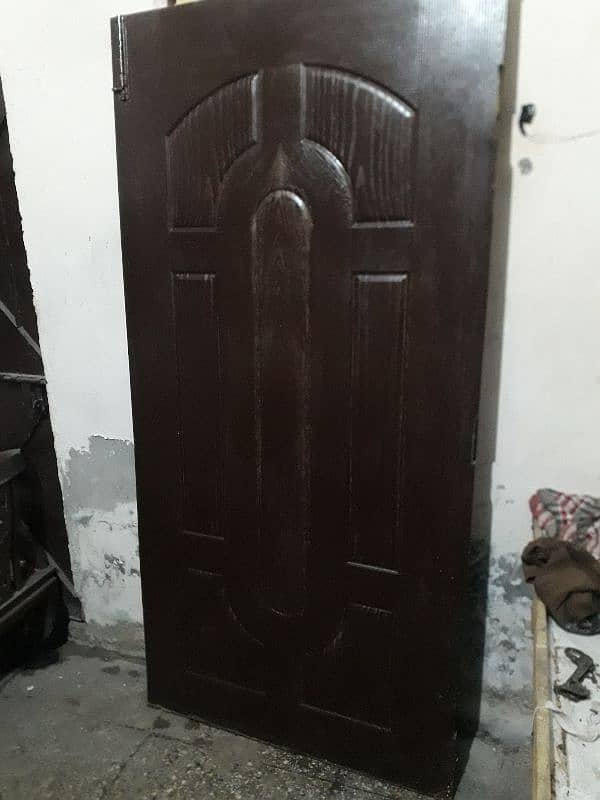 MALASIYA PANEL DOOR ALL OK HY PAINT B HUWA HY 1