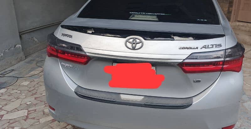 Toyota Corolla Altis 2017 6