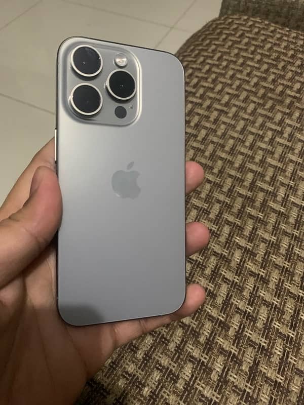 iphone 15 Pro Natural 10/10 fullbox 0