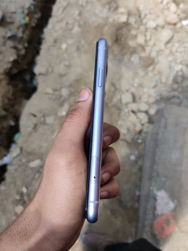 iphone 11 non PTA 5