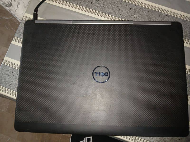 Dell Precision 7520 Intel corei7 7thGen 7920HQ (Graphic Processor) 3