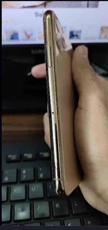 Iphone 11 pro 64gb Gold dual pta approved 1