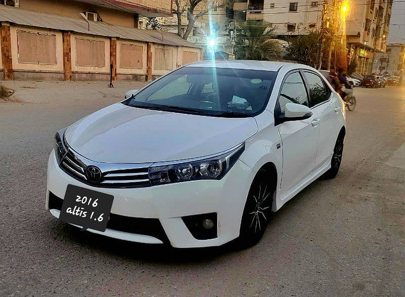 Toyota Corolla Altis Model 2016 1