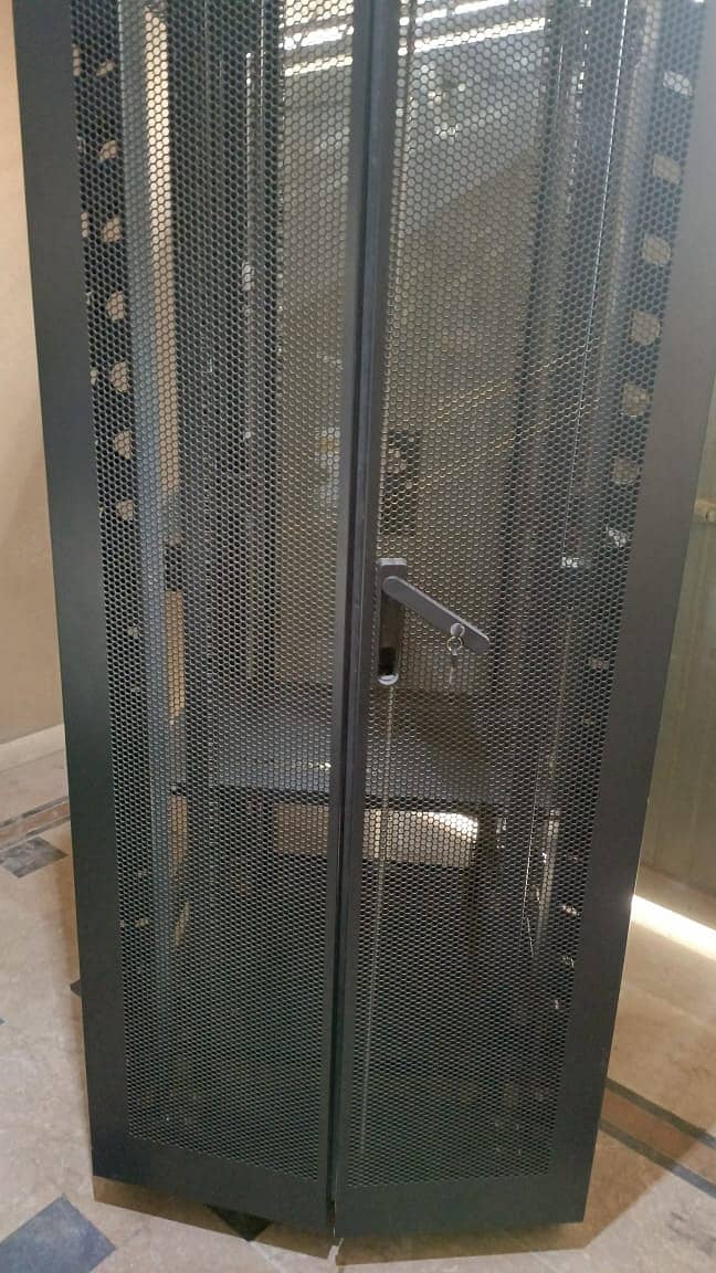 Network Switches Rack 14