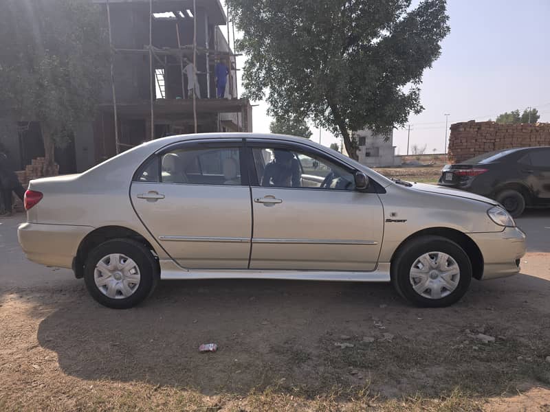 Toyota Corolla Altis 2005 13