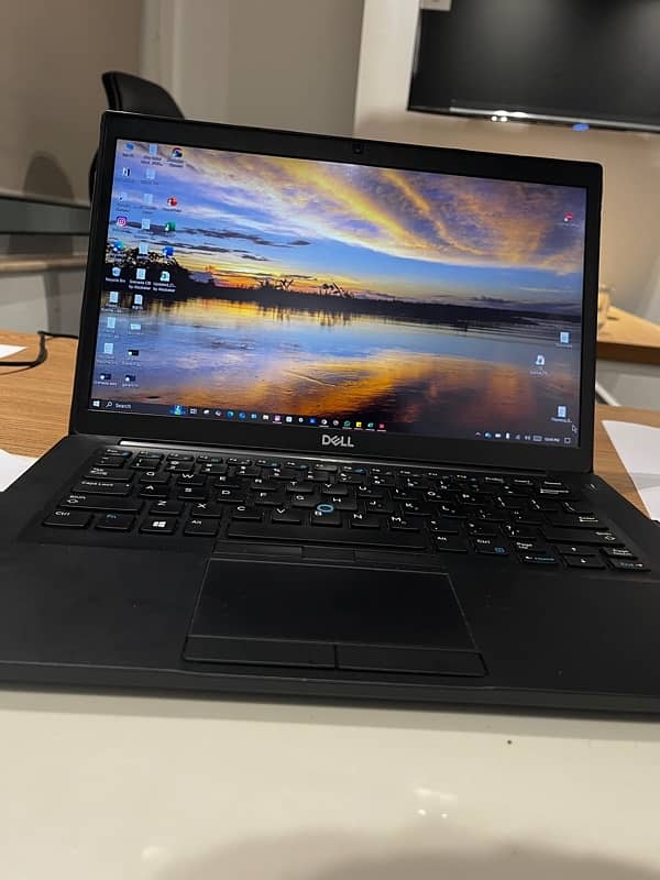 Dell 7490 Touch laptop 6