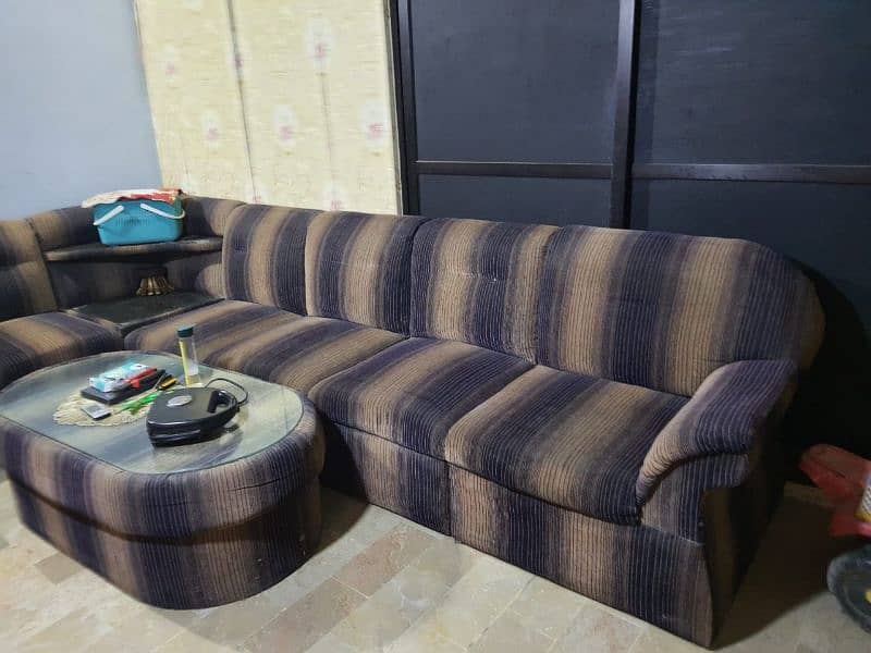 7 seater sofa set with with 1 corner & 1 center table 1