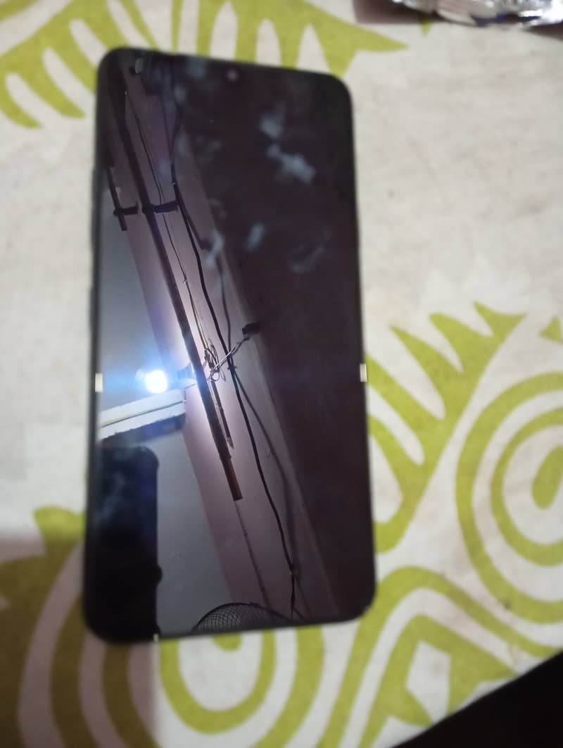 LG G8X ThinQ 6/64 (Panel Broken) 9