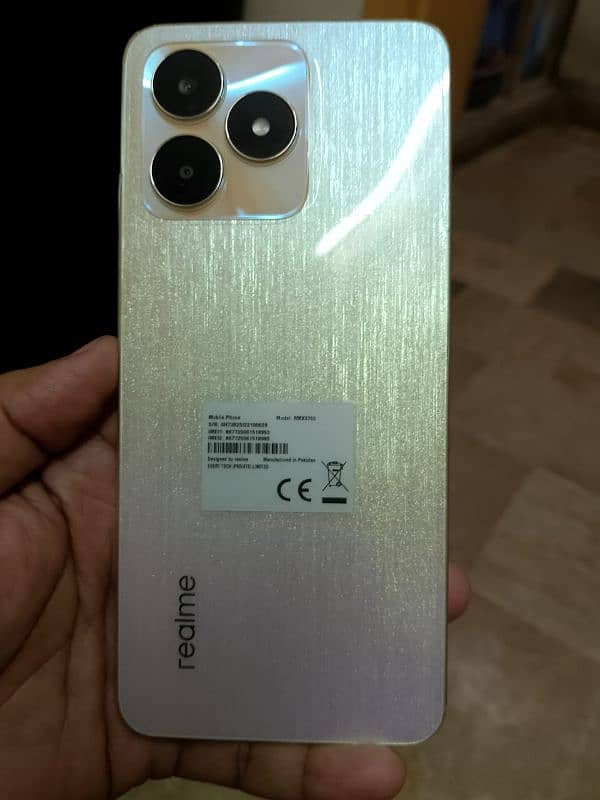 Realme C-53 6+6/128GB in new condition 3