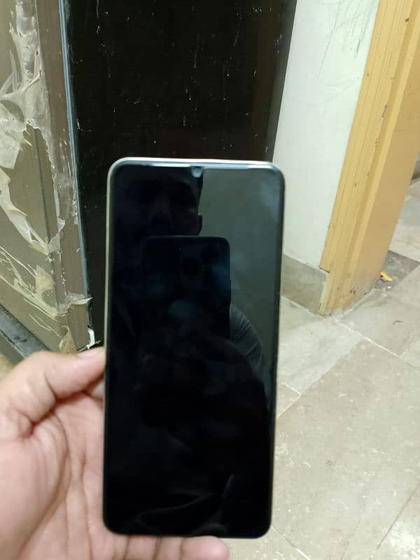 Realme C-53 6+6/128GB in new condition 7