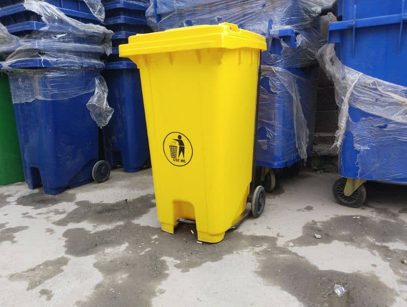 Dustbin 240 liter with center paddle / garbage bin / bin / trashbin 5