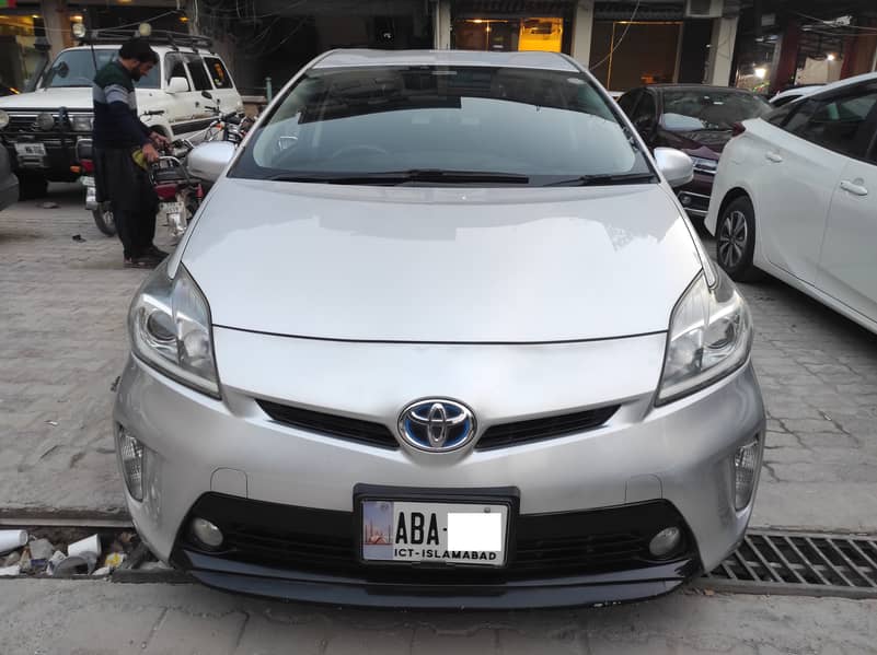 Toyota Prius S 1.8 Hybrid 2013 0