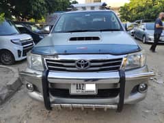 Toyota Hilux Invincible X 2012