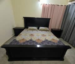 Double Bed / Wooden Bed / Sheesham wood / Dressing Table / Side Table