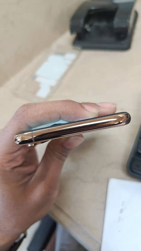 iPhone Xs non pta 1