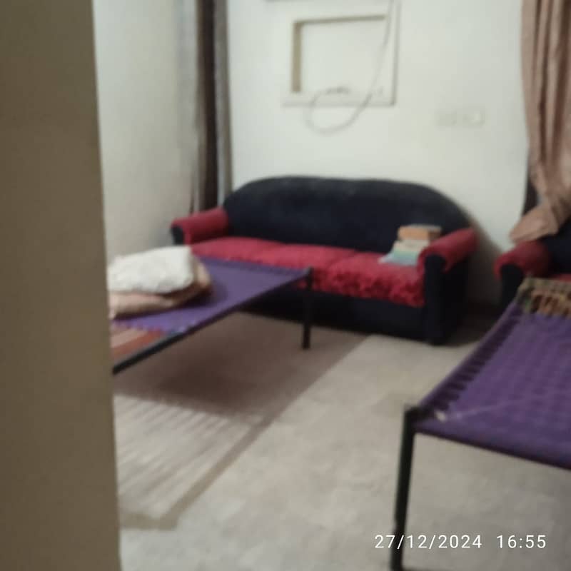 10 MARLA UPPER PORTION FOR RENT IN ALLAMA IQBAL TOWN LAHORE 8