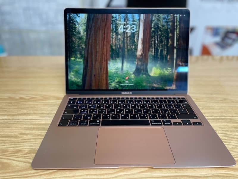 Macbook Air 2020 i5 8/512 0