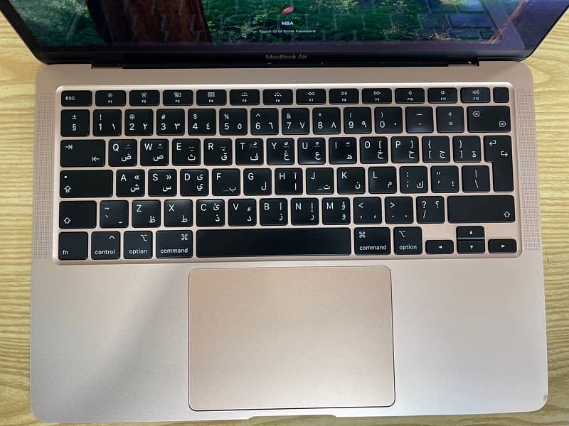 Macbook Air 2020 i5 8/512 1