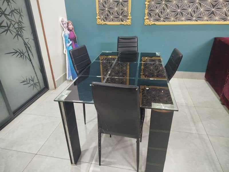 dinning table and six chairs 2