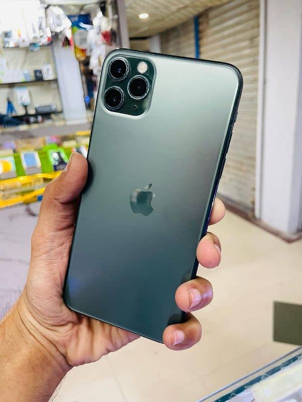 iPhone 11 Pro Maxx 256gb Factory Unlocked 3