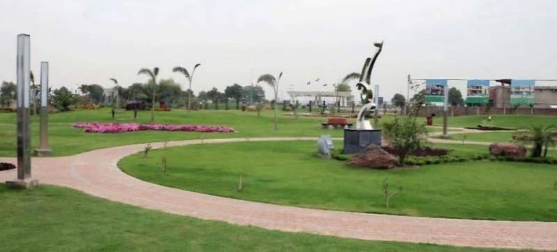 10 Marla Plot Available For Sale in Sukh Chayn Gardens 1