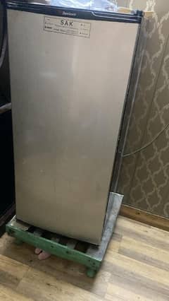 DAWLance room fridge medium size