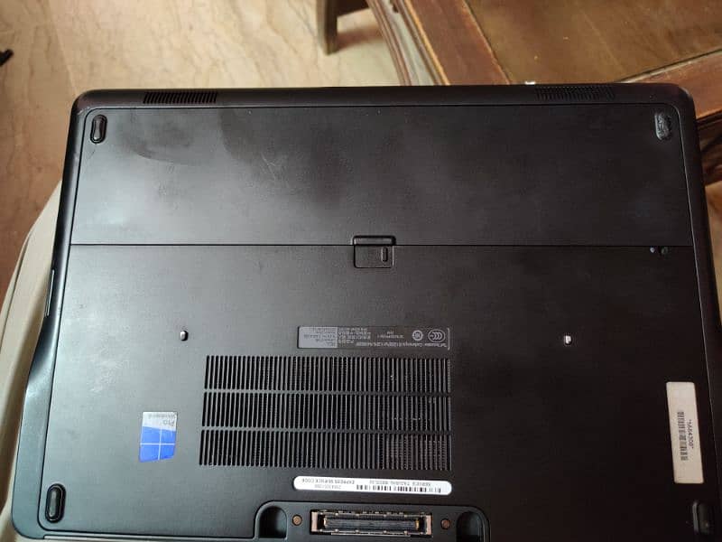 DELL Laptop Latitude E7440 2