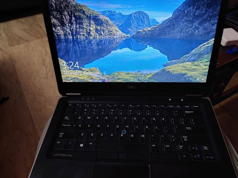 DELL Laptop Latitude E7440 4