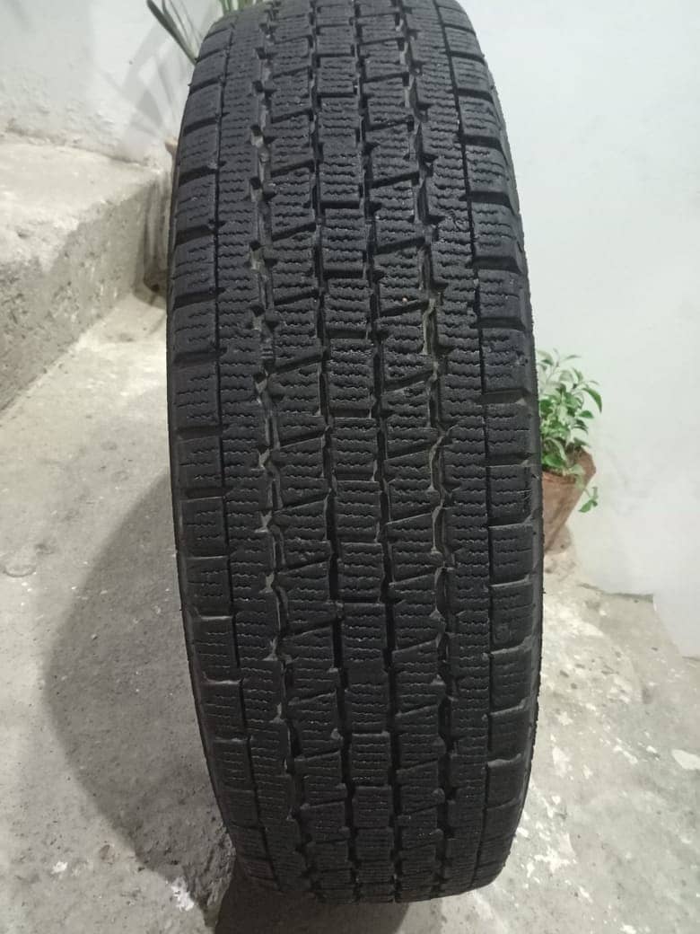 Bridgestone tyre Japan made with stepney for khyber, mehran, alto 4