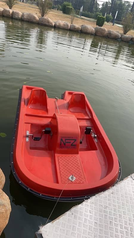 fiberglass 02 seater paddle boat 0