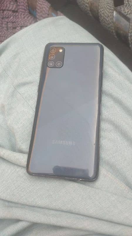 Samsung A31 4/128 with box 3