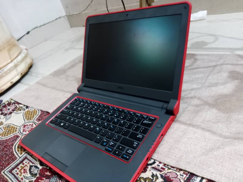 Laptop Dell Core i3 4th Generation 9