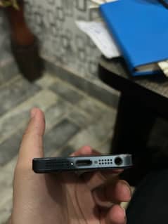 iphone 5 16 gb pta approved 10/10