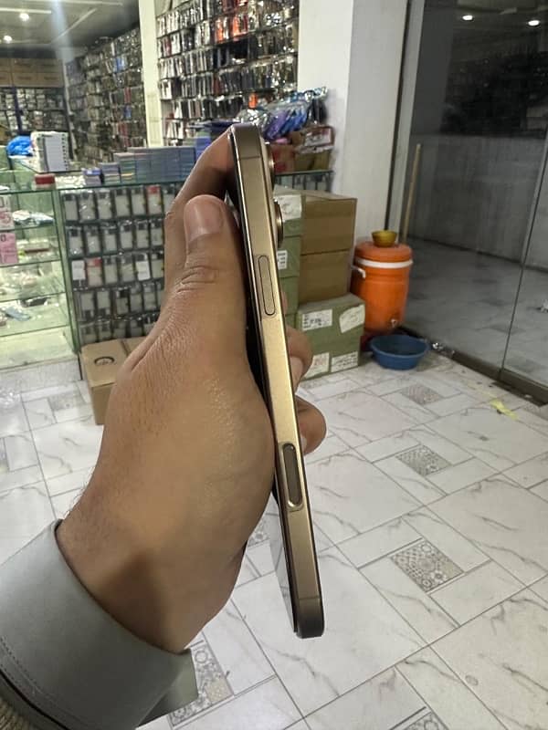 Iphone 16 Pro max HK PTA APPROVED 6