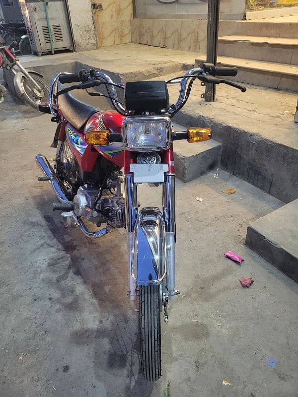 Honda CD 70 Red Color 5