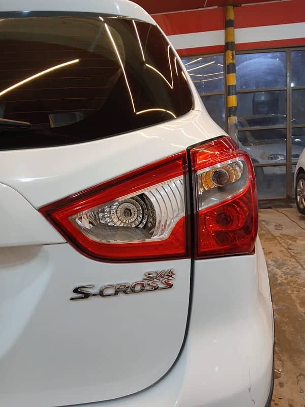 Suzuki S-Cross 4