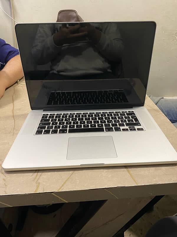 Mac book 2015 Pro 3