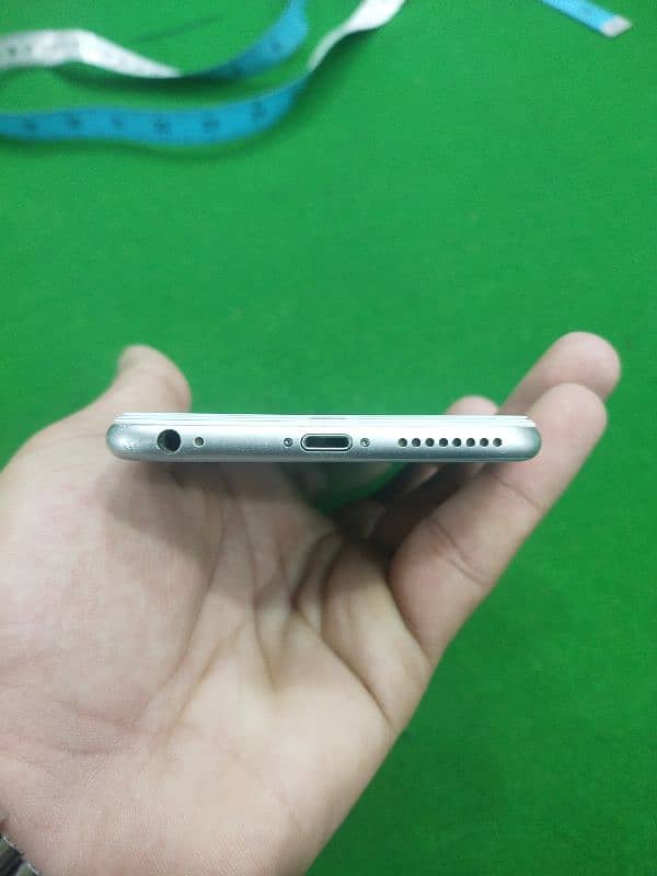 Iphone 6 plus Pta approved finger kam nhi karta 2