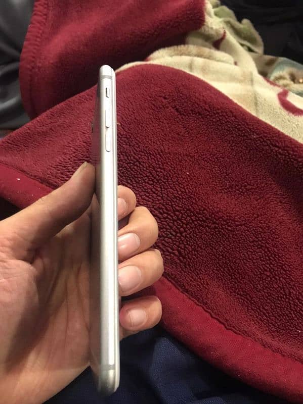 Iphone 6 plus Pta approved finger kam nhi karta 7