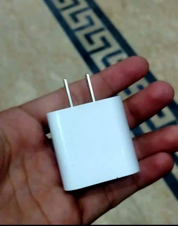 iphone 20 watt charger 1