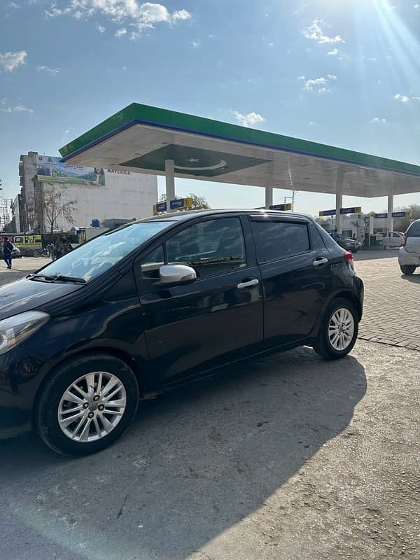 Toyota Vitz 2013 6