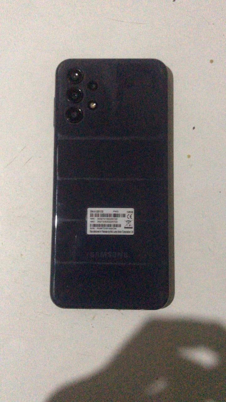 Samsung A13 in mint condition 2