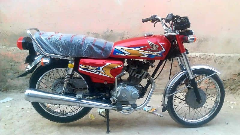 HONDA125 Model 2019 Hyderabad number ha urgent sell new Jase ha 1