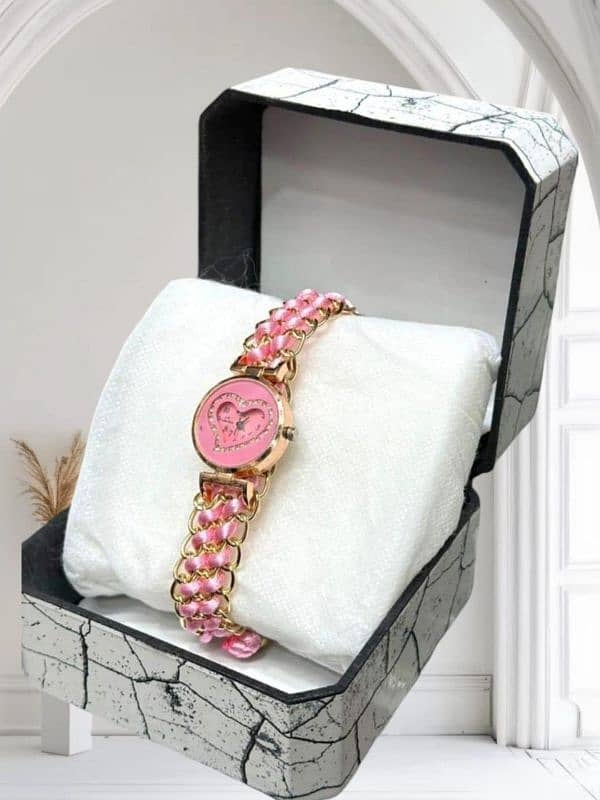 women's analogue watch 1