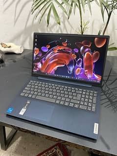 Lenovo i5 ( 12th gen ) 10/10 condition