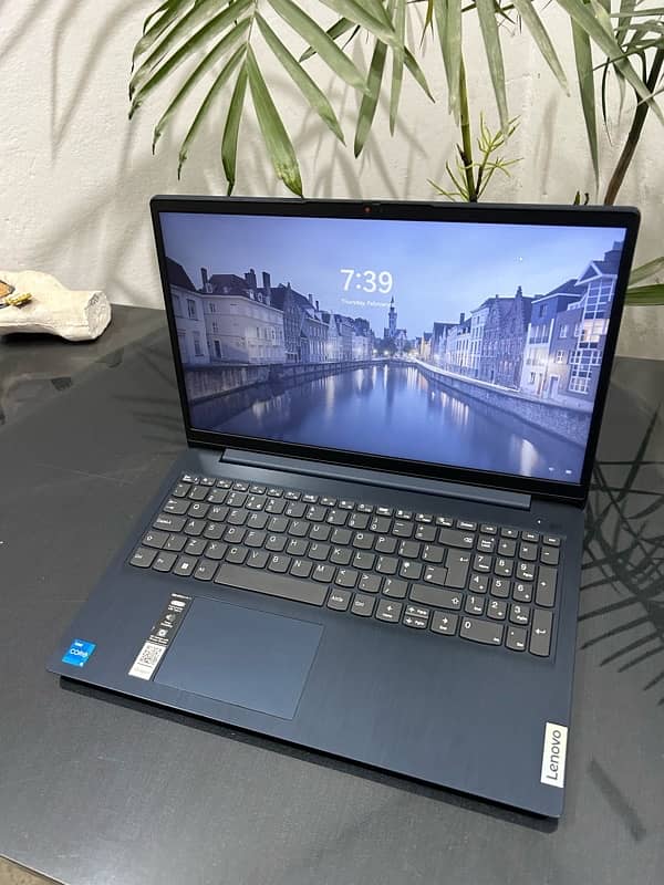 Lenovo i5 ( 12th gen ) 10/10 condition 4