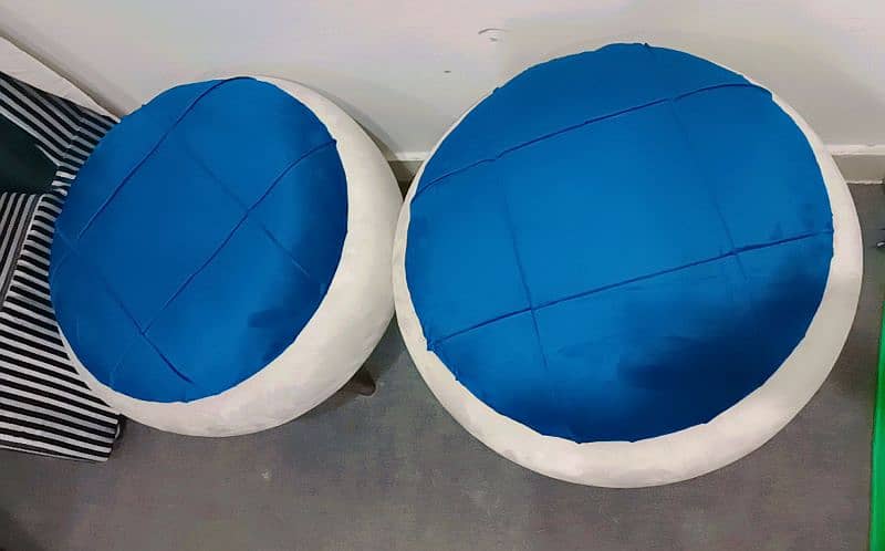 Handmade Puffy Sofa Seats 1